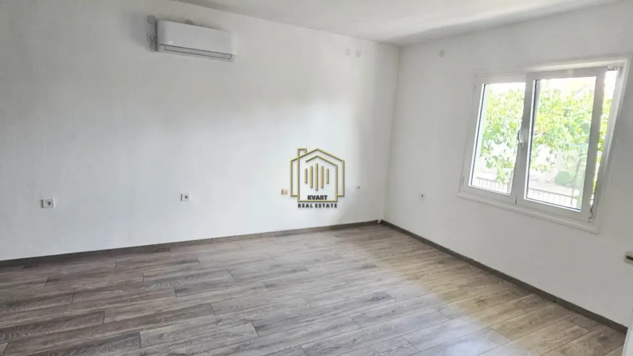 Izdavanje, dvosoban stan, 90m², Masline, Podgorica