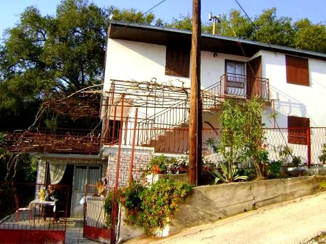 Sale, house, 230m², Šušanj, Bar