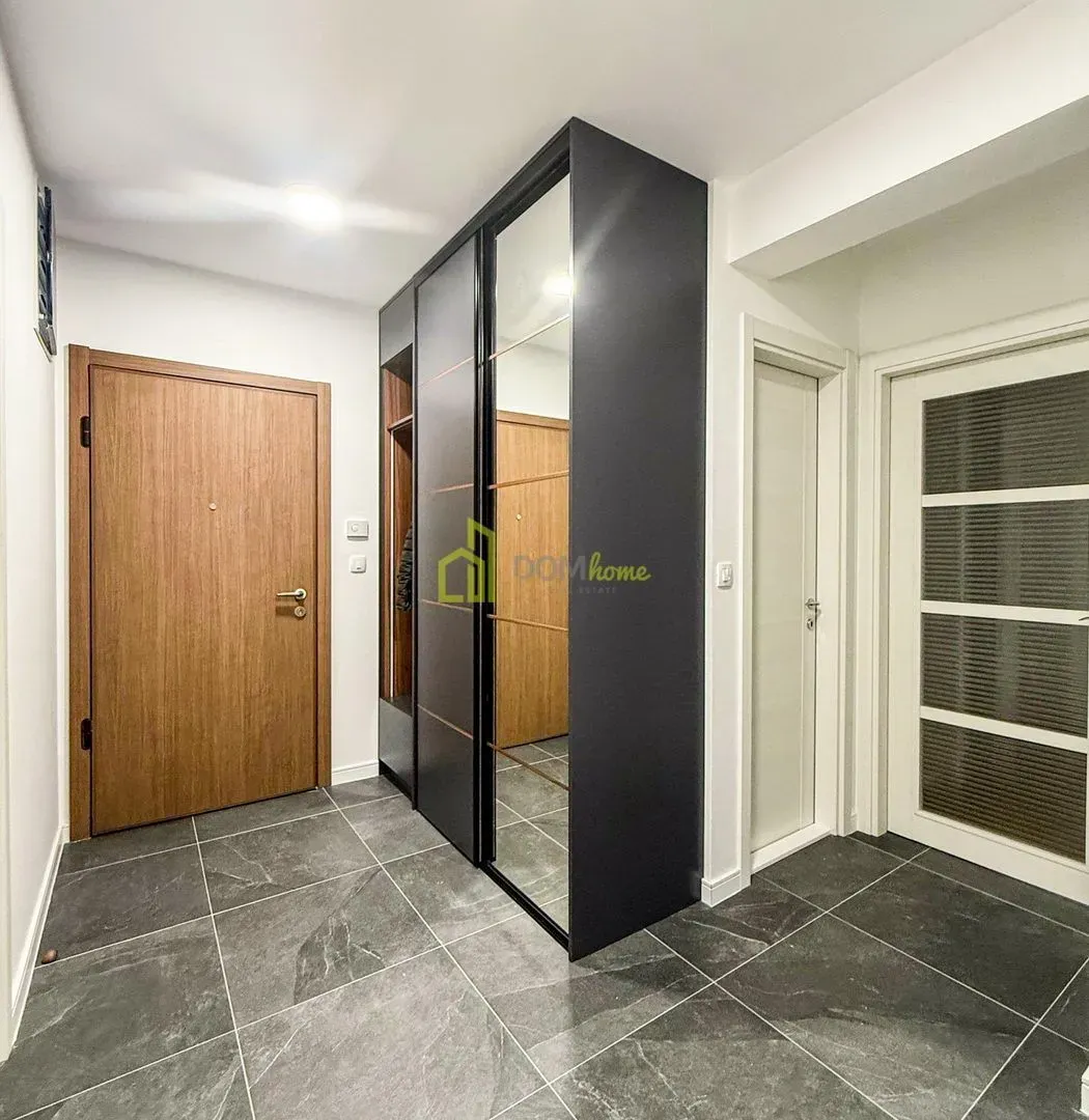 Rent, three bedroom apartment, 93m², Central Point, Podgorica