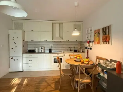 Prodaja, trosoban stan, 68m², Centar, Podgorica - image 2