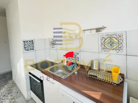 Rent, two bedroom apartment, 67m², Savski Venac, Beograd - image 12