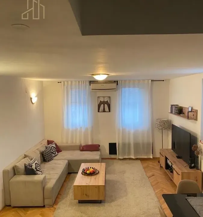 Prodaja, trosoban stan, 75m², Medaković Sve Podlokacije, Beograd