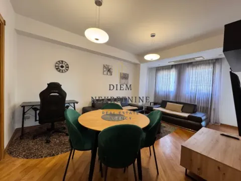 Izdavanje, jednosoban stan, 50m², City Kvart, Podgorica - image 9