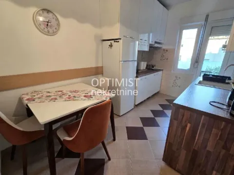 Izdavanje, dvosoban stan, 64m², Vračar Centar, Vračar Sve Podlokacije - image 6