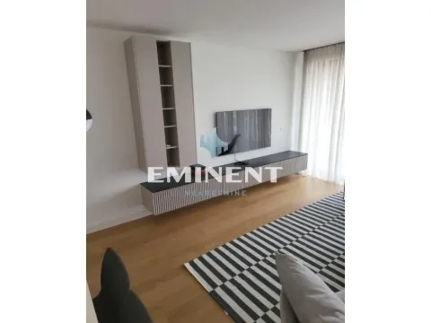 Izdavanje, trosoban stan, 89m², Vukov Spomenik, Zvezdara Sve Podlokacije - image 2