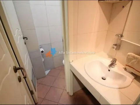 Izdavanje, poslovni prostor, 185m², Stari Grad, Beograd - image 17