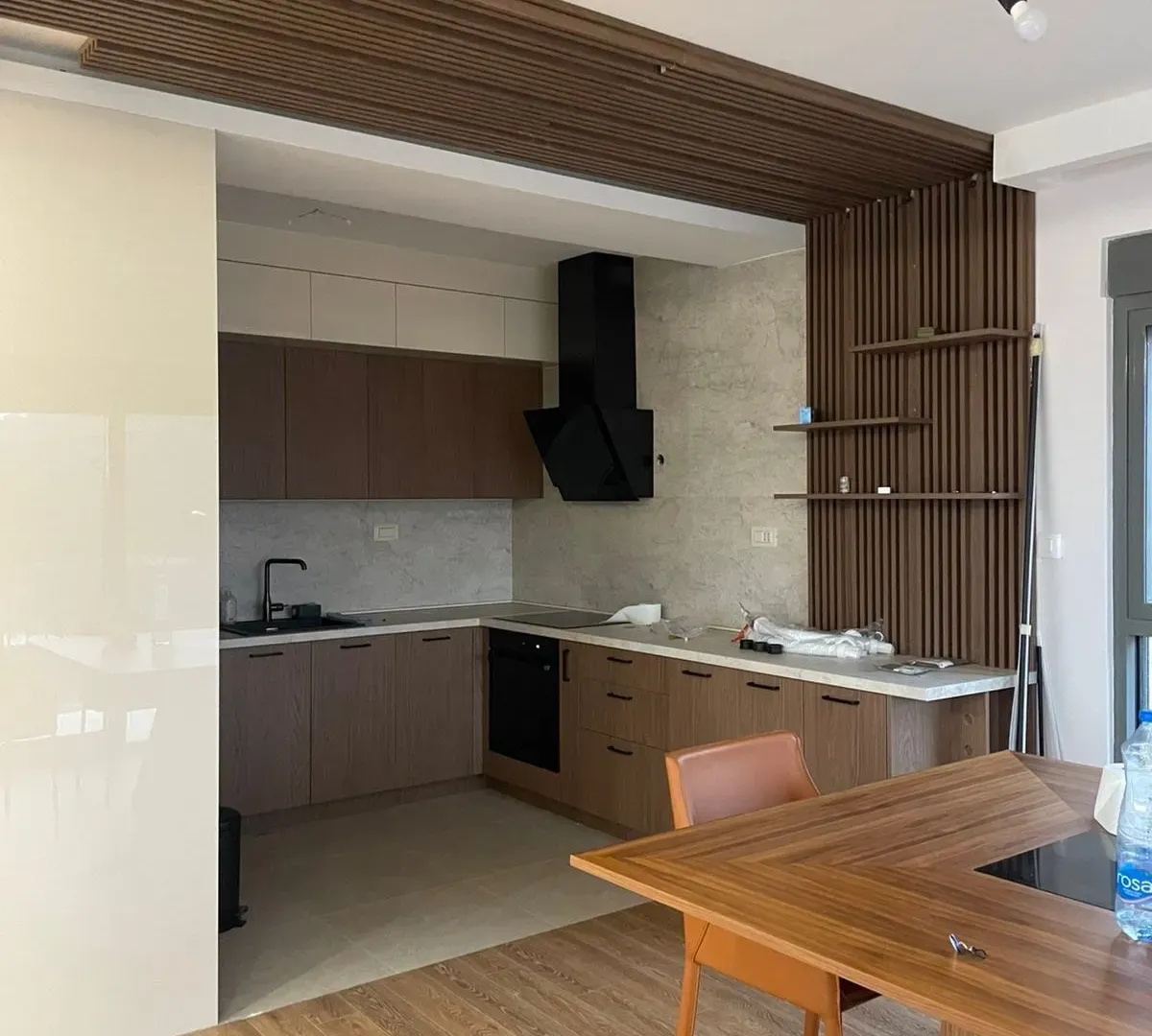 Rent, house, 300m², Vranići, Podgorica