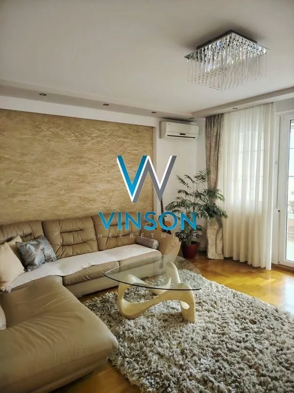 Izdavanje, četvorosoban stan, 90m², Liman 3, Novi Sad Sve Podlokacije