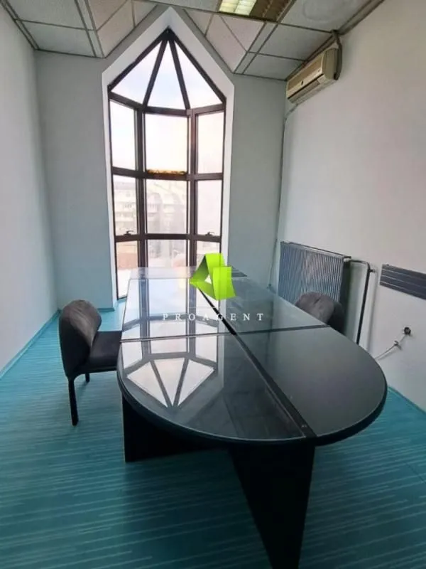Rent, office space, 110m², Medijana, Niš