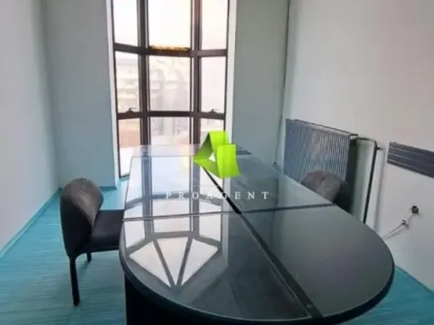 Izdavanje, poslovni prostor, 110m², Centar, Niš - image 3