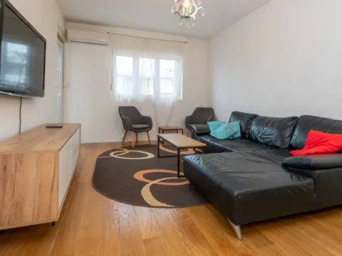 Prodaja, jednosoban stan, 53m², Podgorica, Crna Gora - image 1