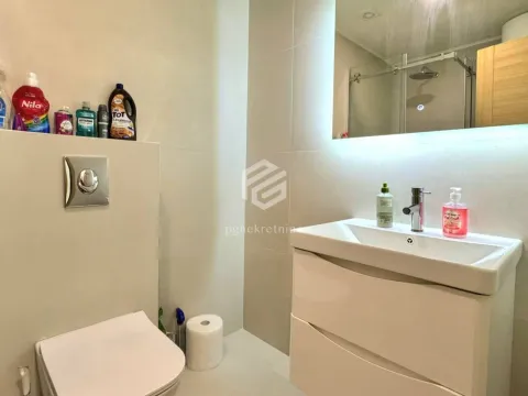 Izdavanje, jednosoban stan, 47m², City Kvart, Podgorica - image 13