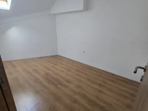 Rent, four bedroom apartment, 78m², Centar, Novi Sad - image 11