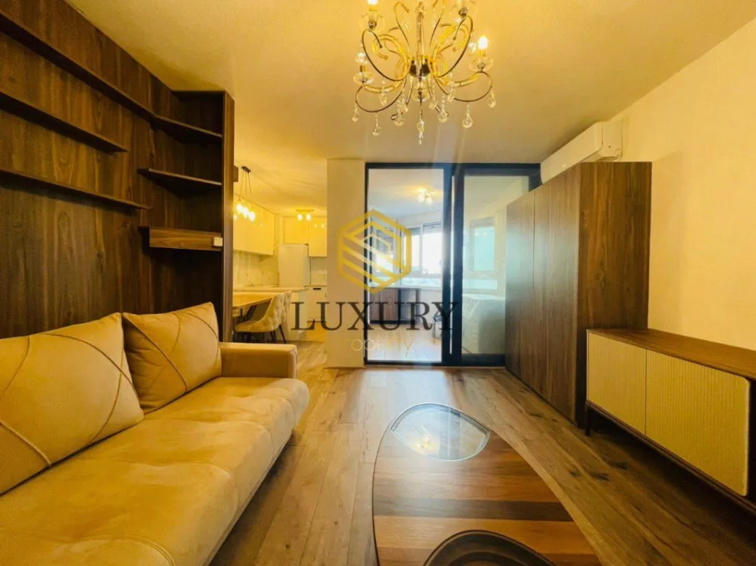 Izdavanje, dvosoban stan, 80m², Blok 6, Podgorica