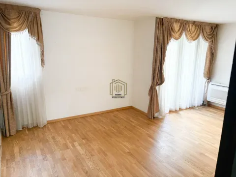 Rent, three bedroom apartment, 75m², Blok 5, Podgorica - image 1