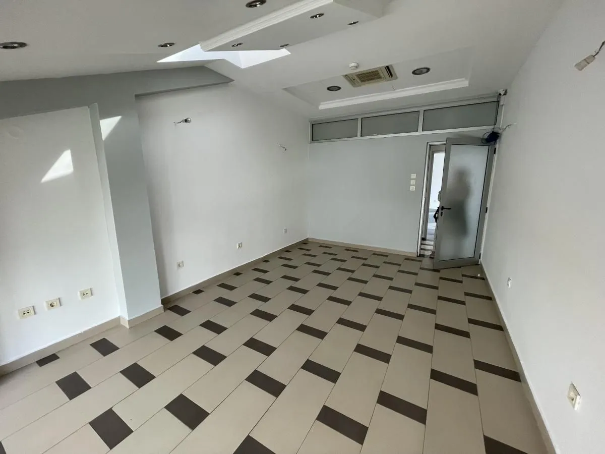 Rent, office space, 245m², Bulevar Oslobodjenja, Novi Sad Sve Podlokacije