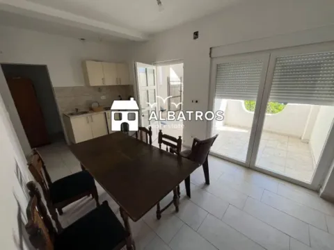 Izdavanje, kuća, 250m², Sutomore, Bar - image 3