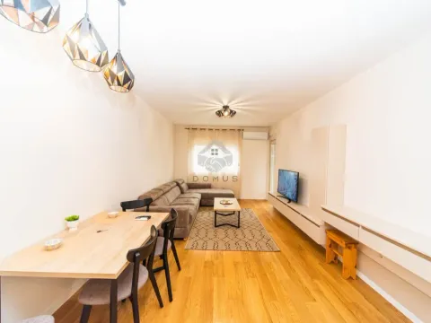 Izdavanje, jednosoban stan, 49m², Central Point, Podgorica - image 3