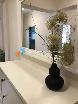 Izdavanje, trosoban stan, 72m², Savski Venac, Beograd - image 12