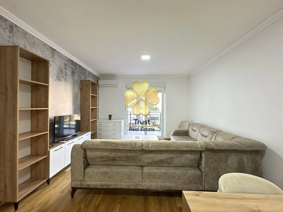 Izdavanje, jednosoban stan, 55m², Ljubović, Podgorica