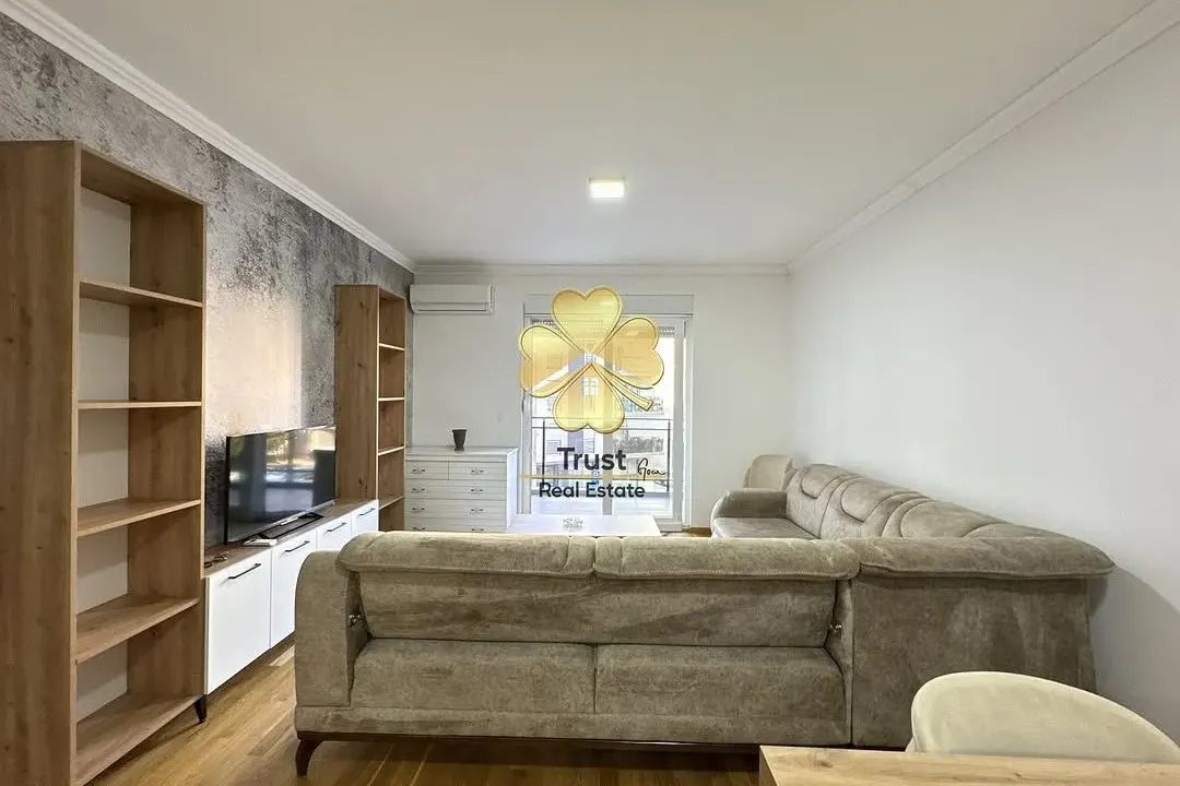 Izdavanje, jednosoban stan, 55m², Ljubović, Podgorica