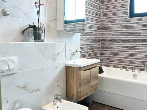 Prodaja, dvosoban stan, 81m², Bečići, Budva - image 5