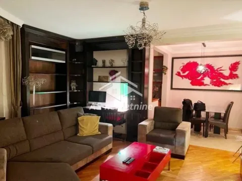 Izdavanje, stan, 74m², Đeram Pijaca, Beograd - image 1