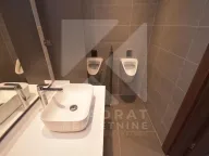 Izdavanje, poslovni prostor, 2542m², Centar, Podgorica - image 15