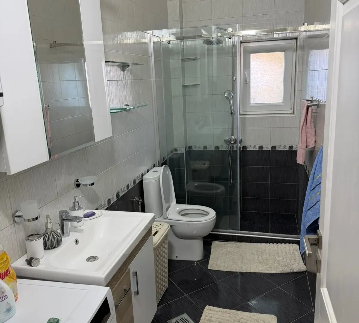 Rent, house, 155m², Farmaci, Podgorica