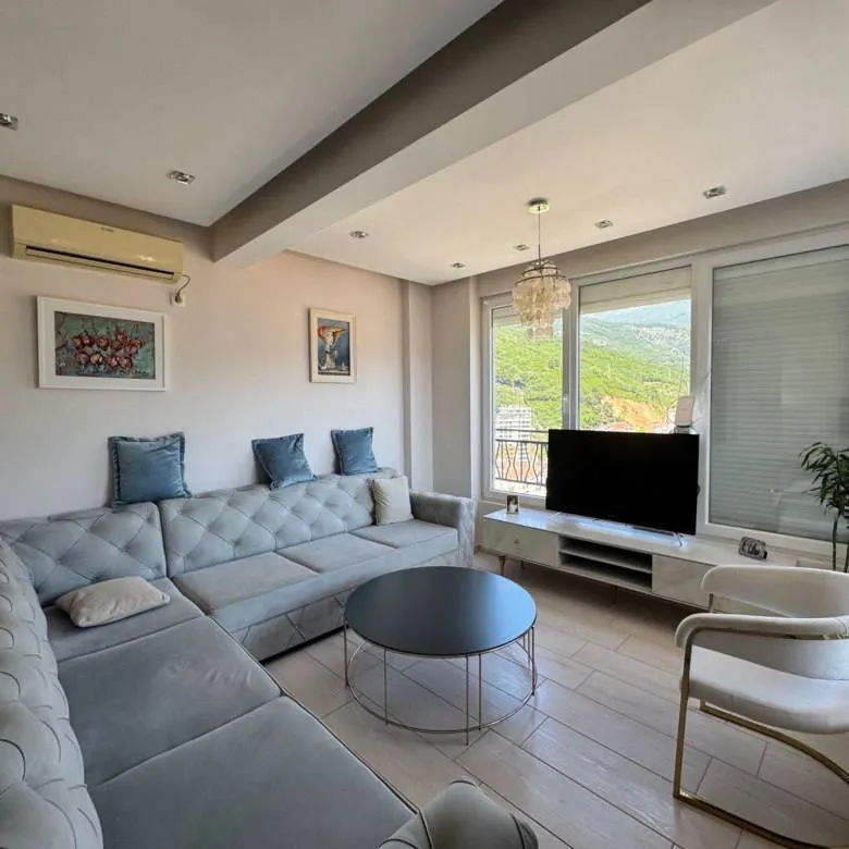 Sale, two bedroom apartment, 74m², Babin Do, Budva