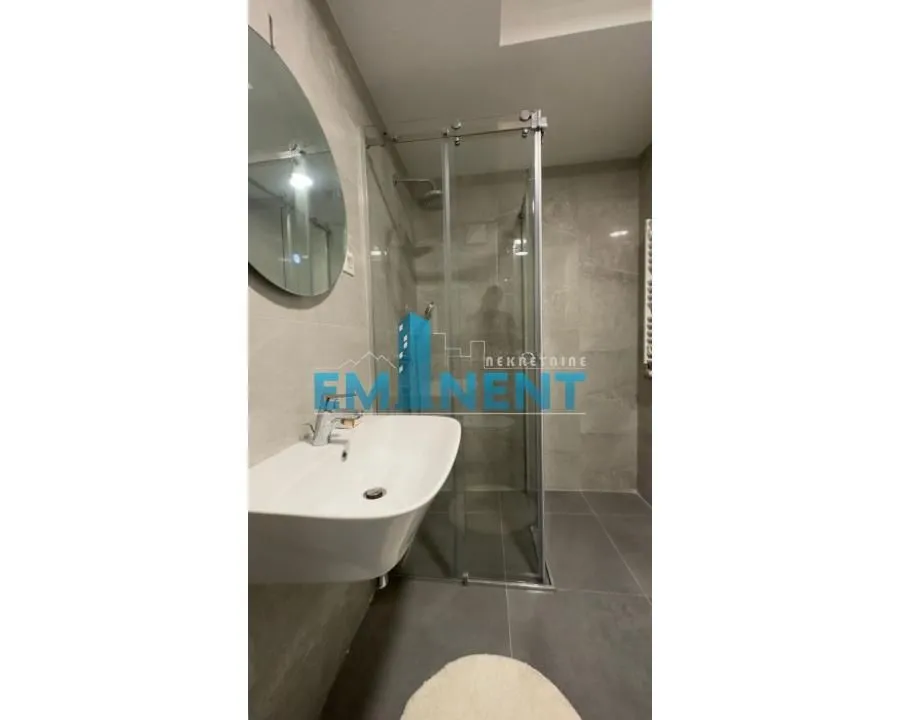Rent, two bedroom apartment, 52m², Đeram Pijaca, Beograd