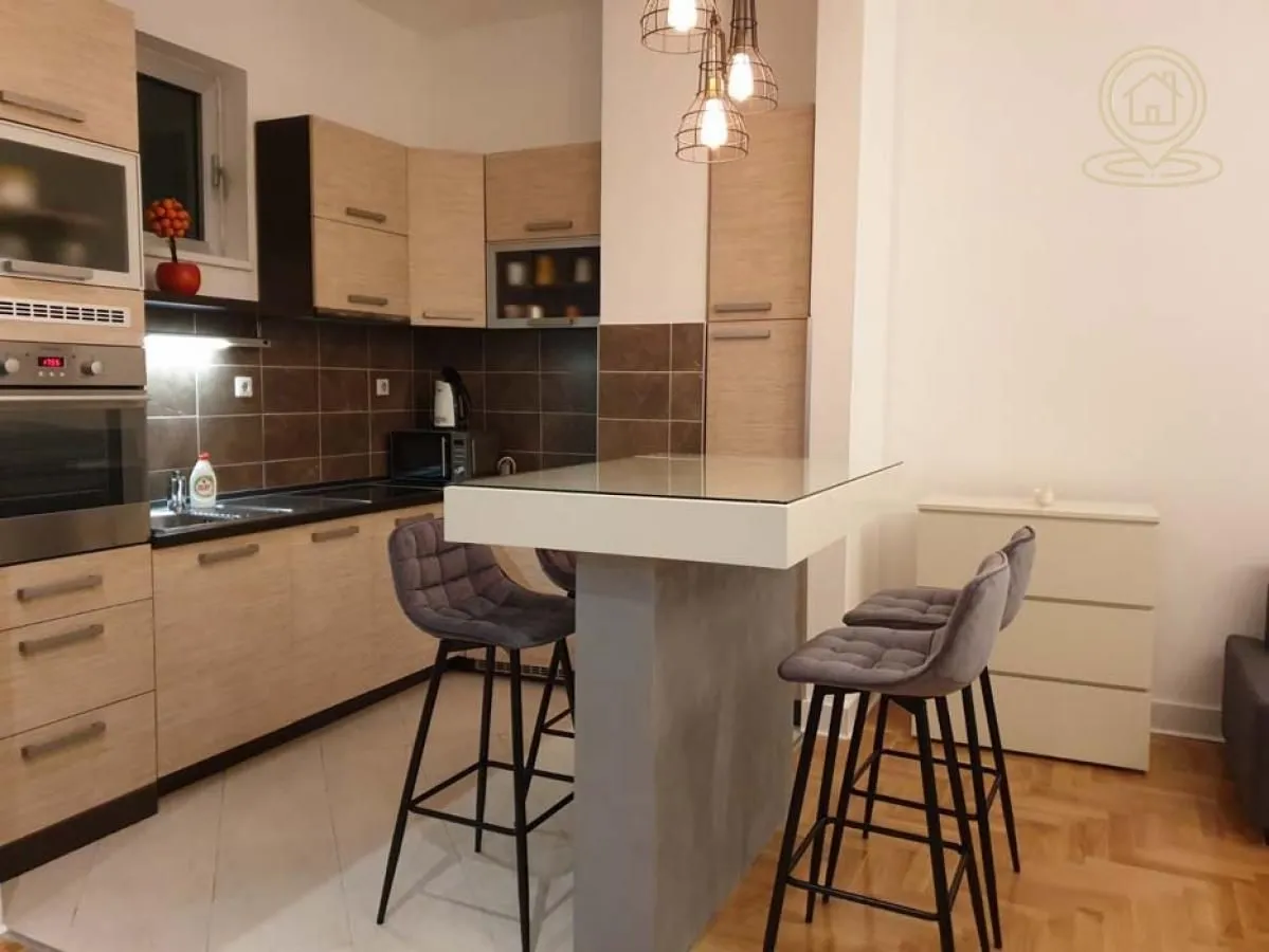 Rent, two bedroom apartment, 43m², Vračar Sve Podlokacije, Beograd