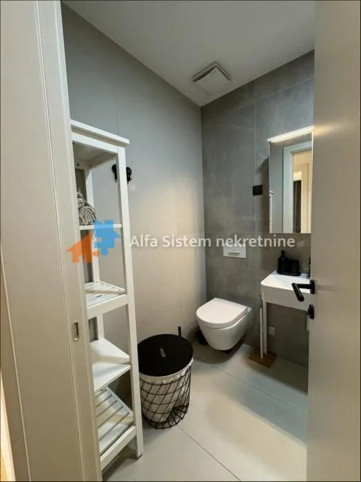 Rent, three bedroom apartment, 70m², Stari Grad, Beograd