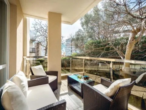 Izdavanje, dvosoban stan, 58m², Boreti, Budva - image 13