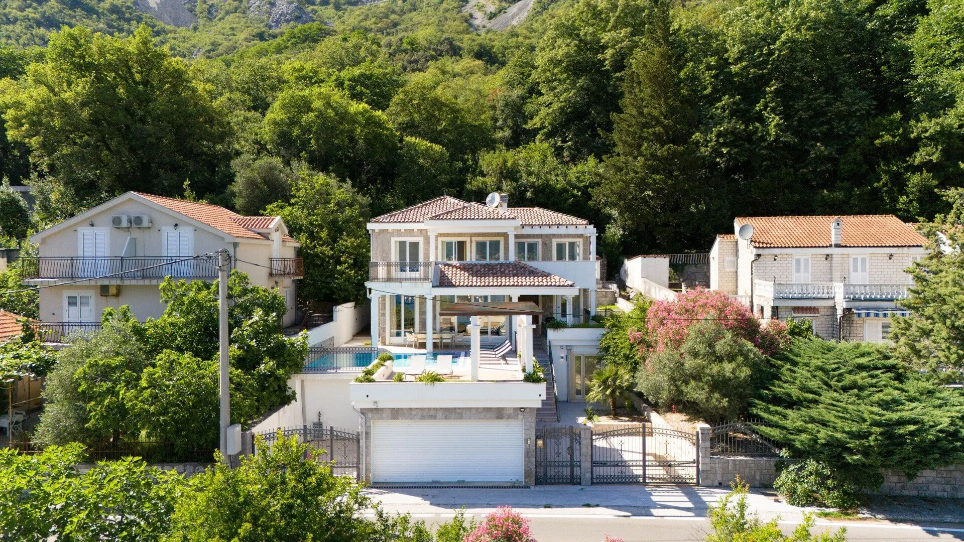 Sale, house, 405m², Kotor, Crna Gora