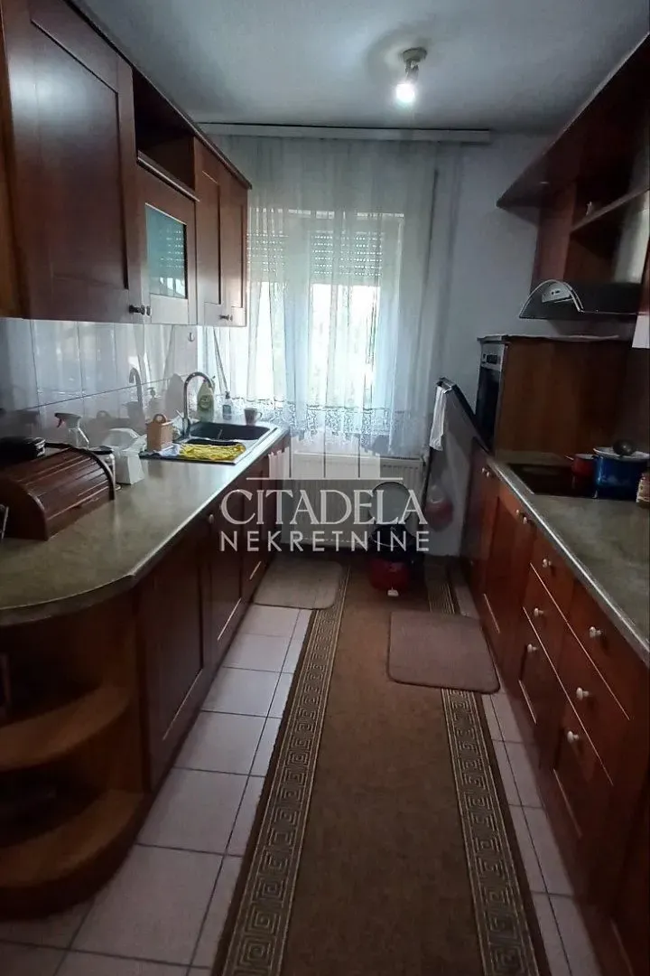Sale, house, 432m², Resnik, Beograd