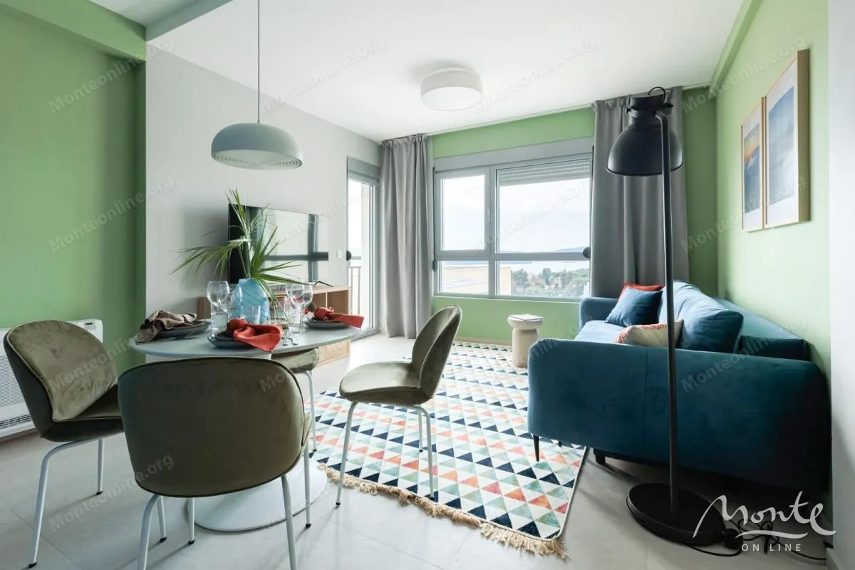 Prodaja, jednosoban stan, 45m², Tivat, Crna Gora