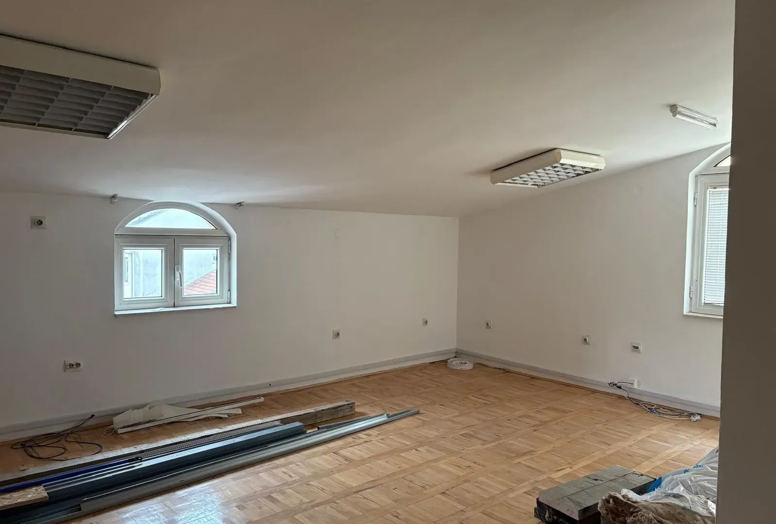 Rent, office space, 150m², Centar, Podgorica