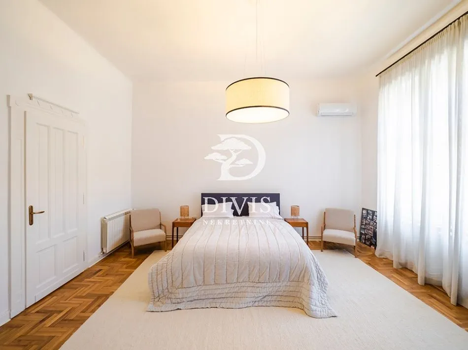 Prodaja, trosoban stan, 153m², Centar, Subotica