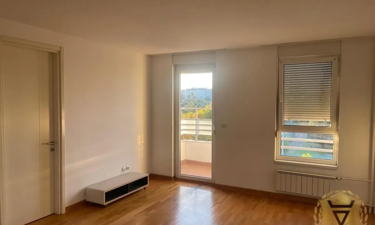 Izdavanje, dvosoban stan, 50m², Novi Beograd Blok 67, Novi Beograd Sve Podlokacije