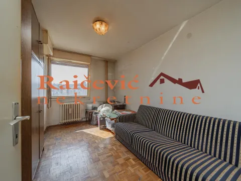 Sale, four bedroom apartment, 97m², Stari Grad, Beograd - image 13