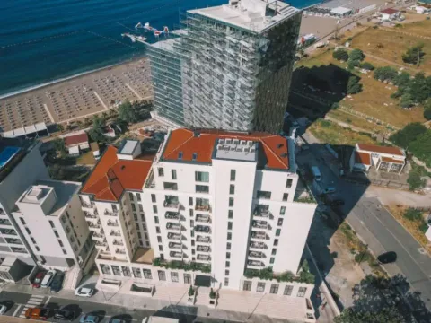 Prodaja, garsonjera, 27m², Bečići, Budva - image 3