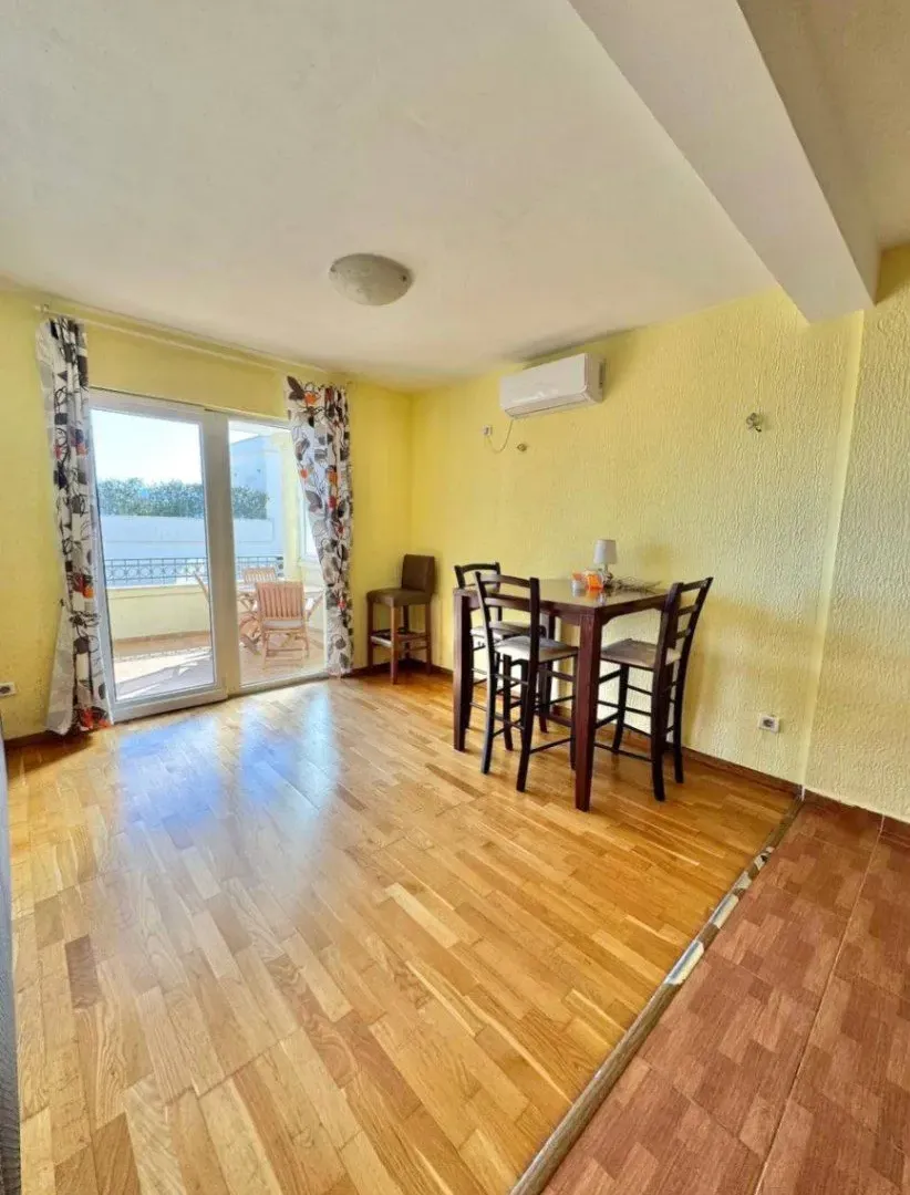 Prodaja, jednosoban stan, 79m², Donja Lastva, Tivat