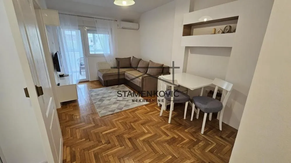 Prodaja, jednosoban stan, 39m², Socijalno, Novi Sad Sve Podlokacije