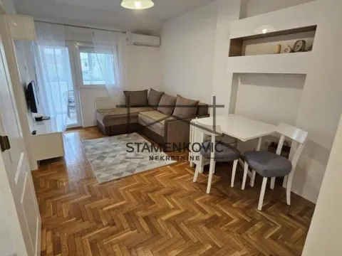 Prodaja, jednosoban stan, 39m², Socijalno, Novi Sad Sve Podlokacije
