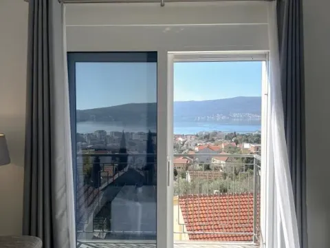 Prodaja, dvosoban stan, 55m², Tivat, Crna Gora - image 3