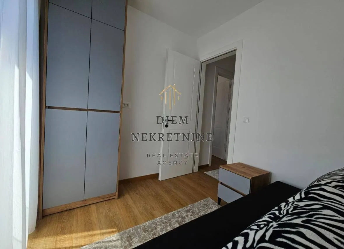 Rent, two bedroom apartment, 55m², Centar, Bar