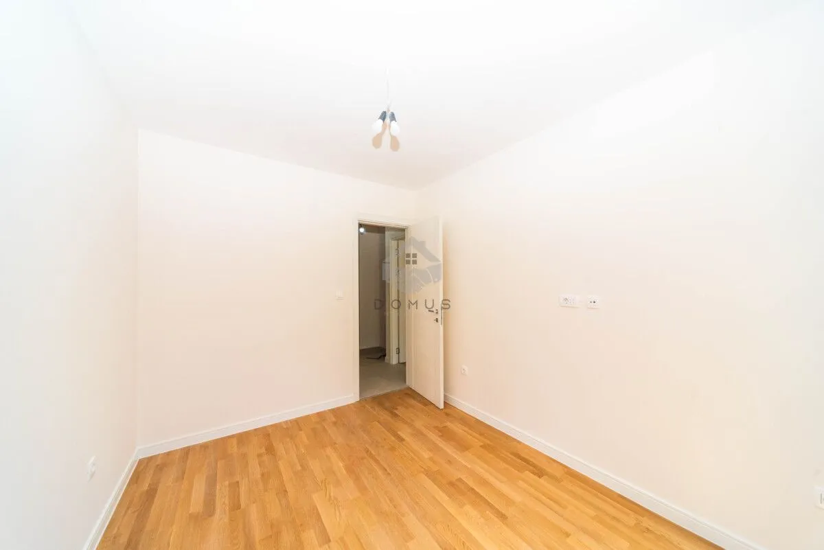 Rent, one bedroom apartment, 40m², Pobrežje, Podgorica