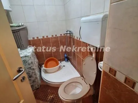 Izdavanje, garsonjera, 30m², Podbara, Novi Sad Sve Podlokacije - image 10