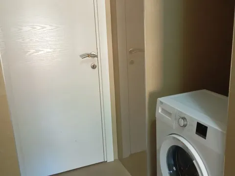 Izdavanje, jednosoban stan, 55m², Budva, Crna Gora - image 13